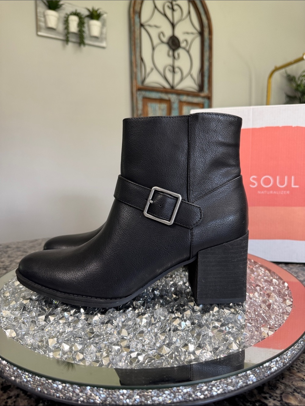 SOUL Naturalizer Black booties Buckle accent Block Heel Ankle Boots NEW 9.5